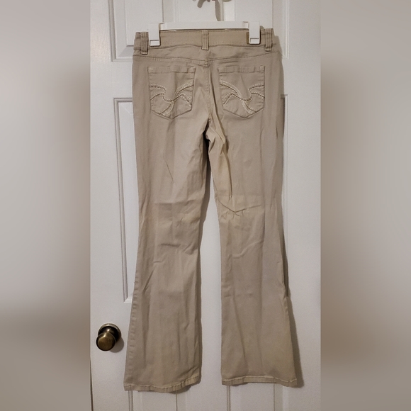 L.e.i hipster flare khakis - Picture 3 of 3